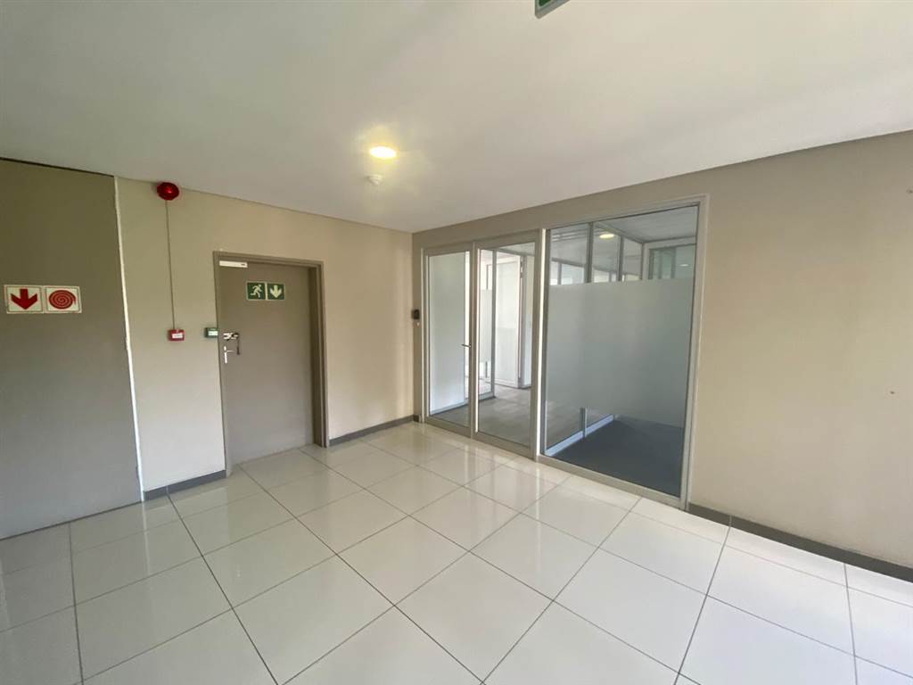 249  m² Commercial space in Woodmead photo number 7