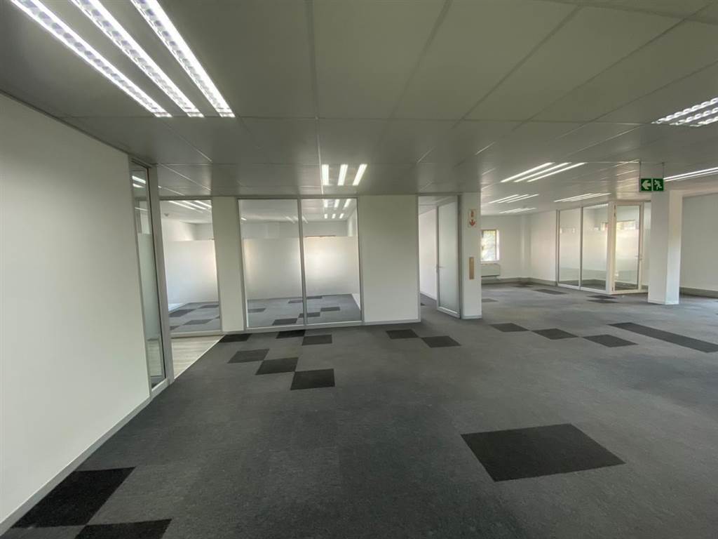 249  m² Commercial space in Woodmead photo number 21