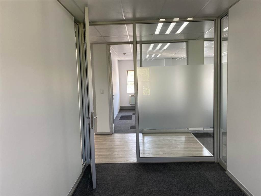 249  m² Commercial space in Woodmead photo number 13