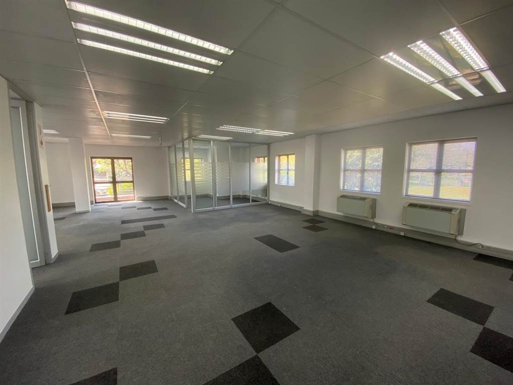 249  m² Commercial space in Woodmead photo number 16