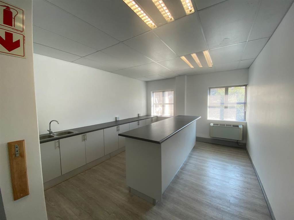 249  m² Commercial space in Woodmead photo number 28