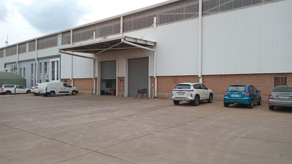 2356  m² Industrial space in Olifantsfontein photo number 15