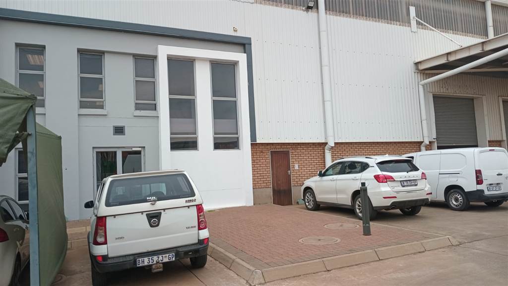 2356  m² Industrial space in Olifantsfontein photo number 8