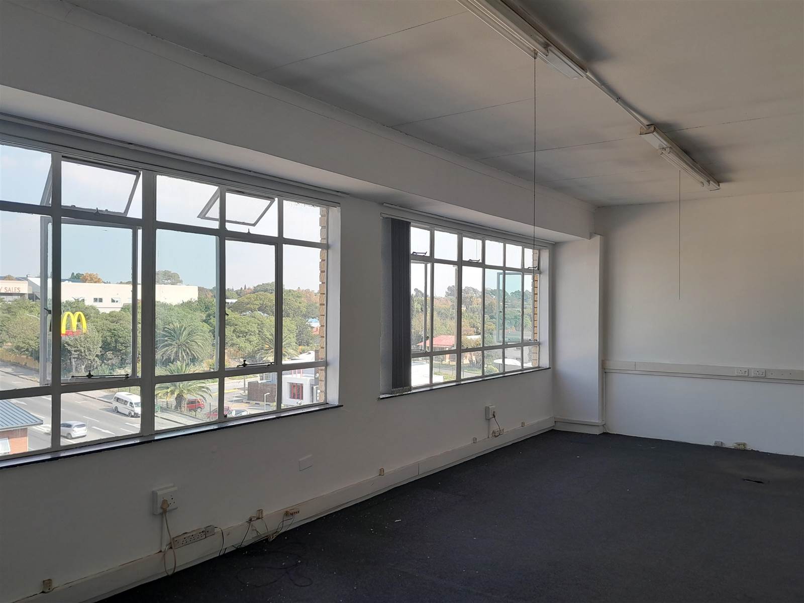 150  m² Commercial space in Edenvale photo number 15