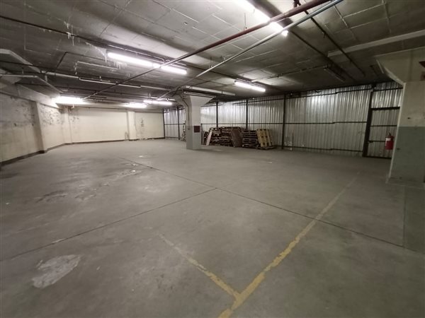750 m² Industrial space 750 m² Industrial space