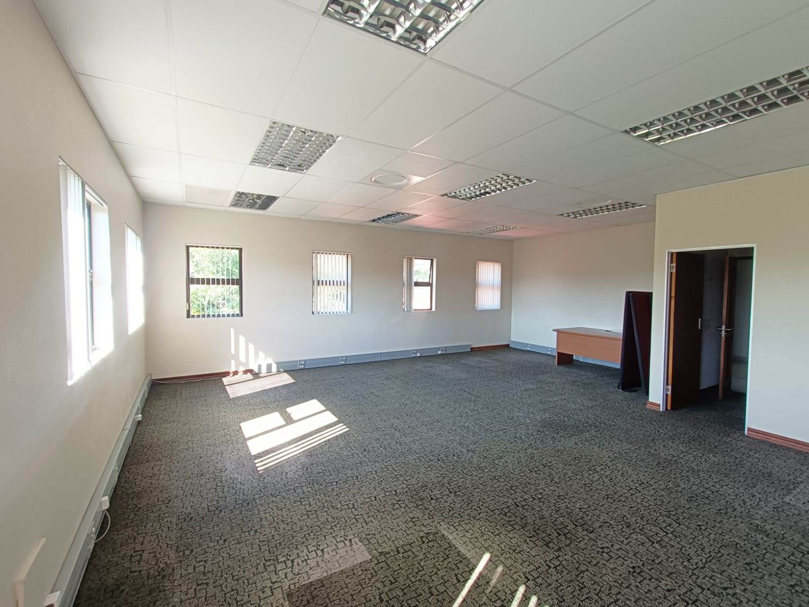 113  m² Commercial space in Moreleta Park photo number 4