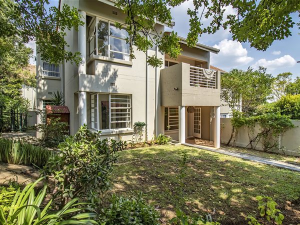 2 Bed Townhouse in Bryanston West