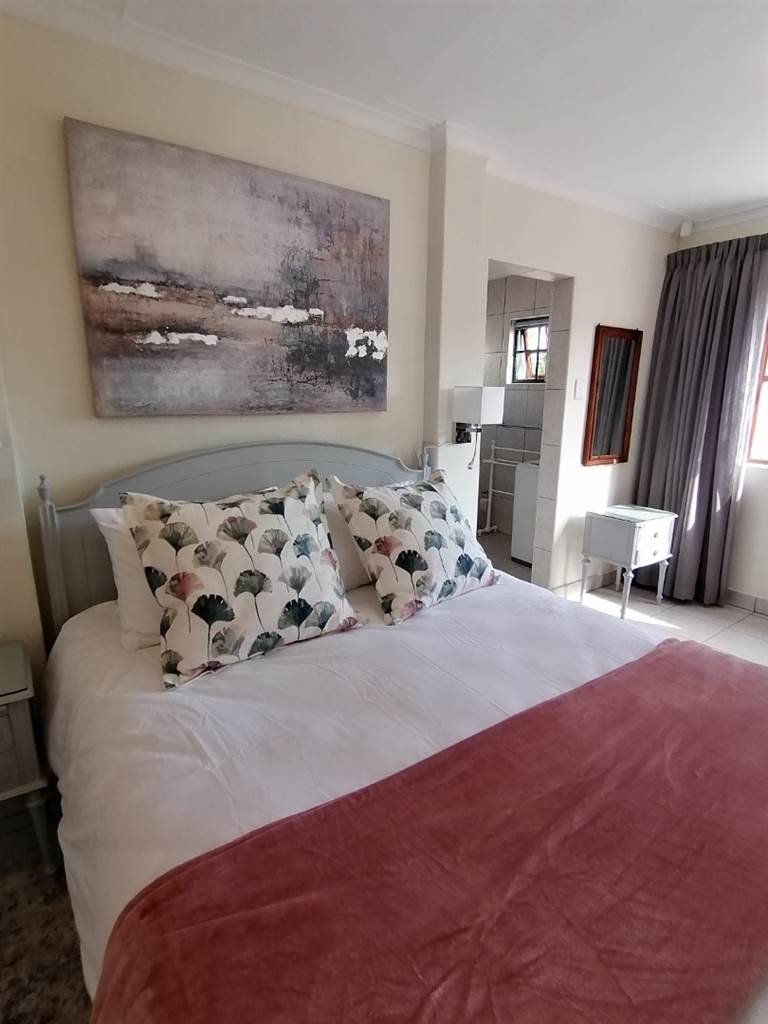 1 Bed Apartment in Port Alfred photo number 3