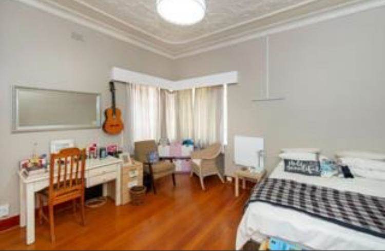 3 Bed House in Kensington photo number 13