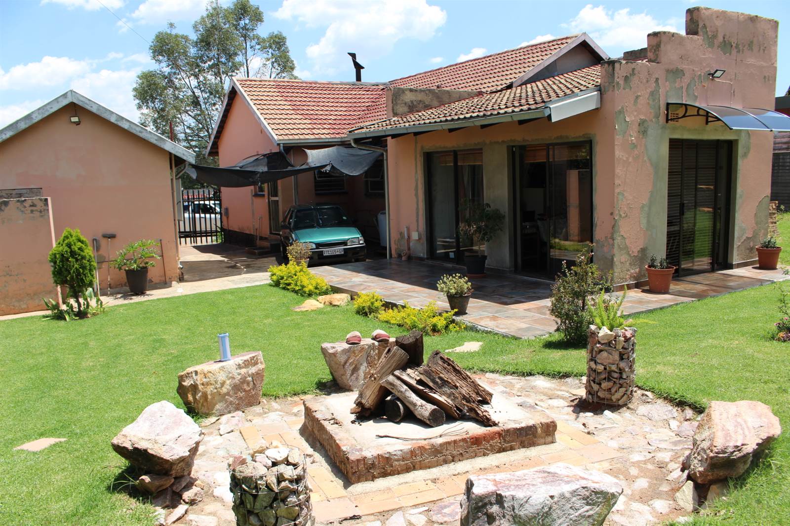 3 Bed House in Roodepoort West photo number 12