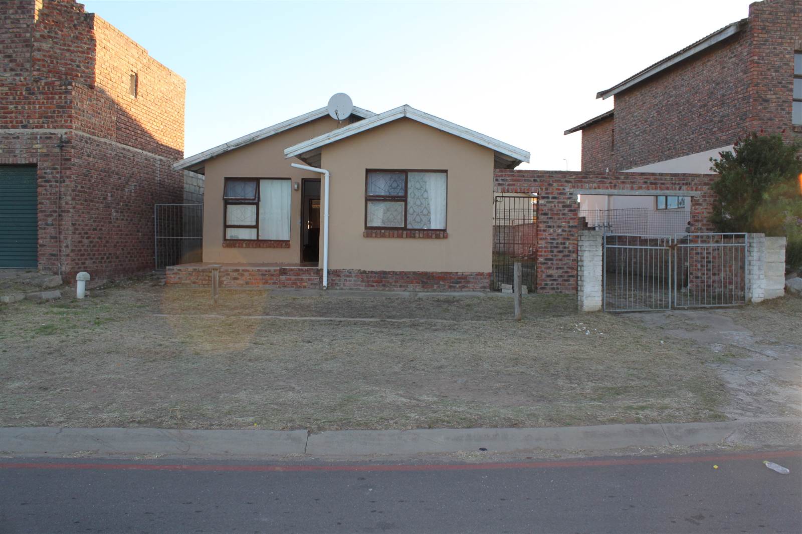 2 Bed House for sale in Booysen Park | T4638829 | Private Property