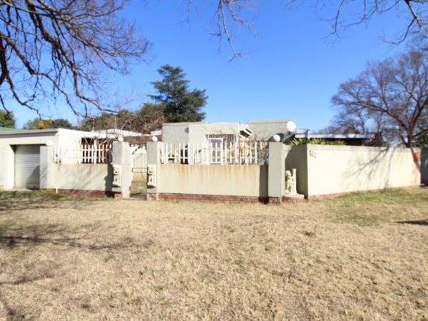 2 Bed House in Potchefstroom Central