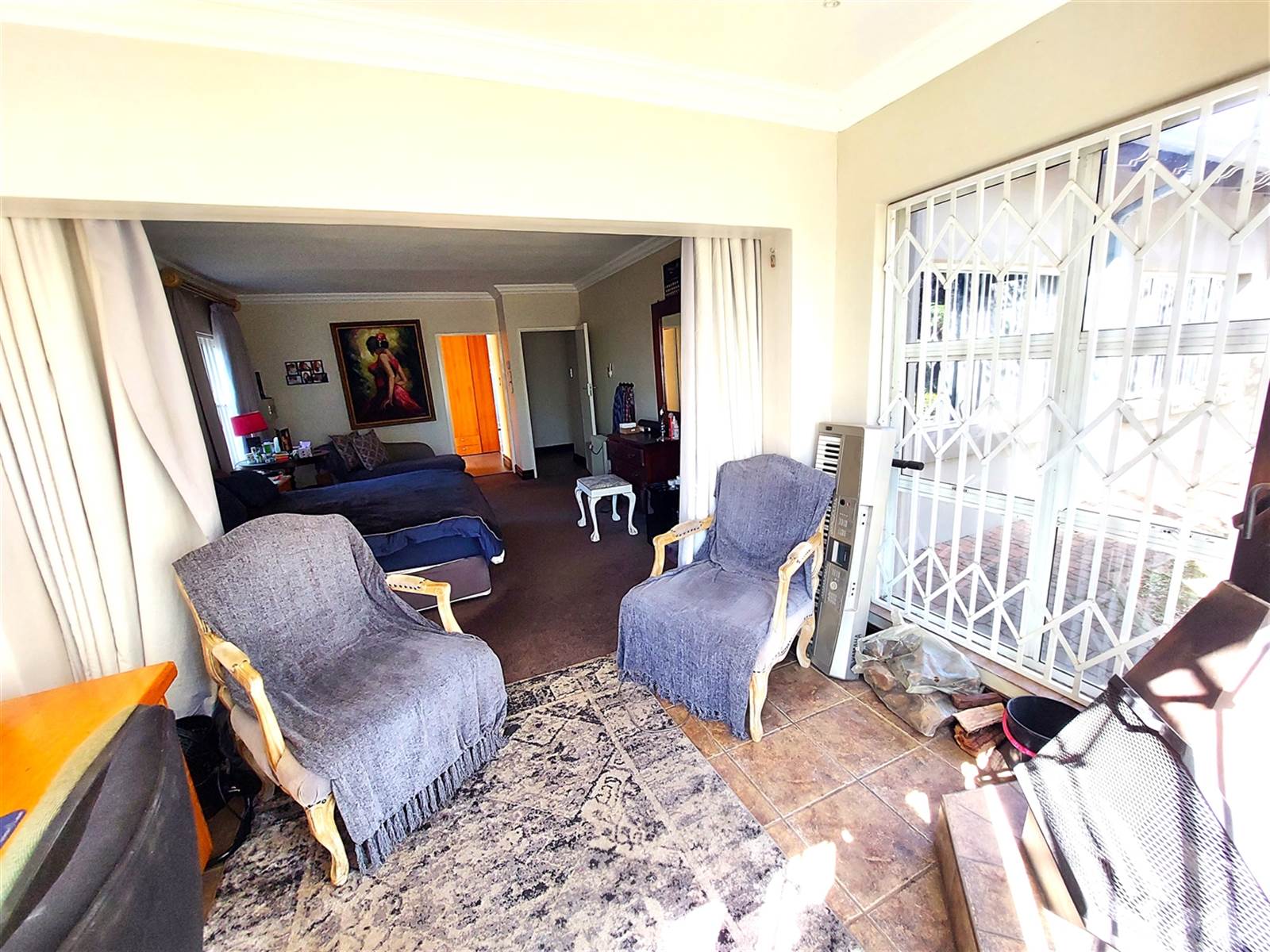 5 Bed House in Waterkloof photo number 9