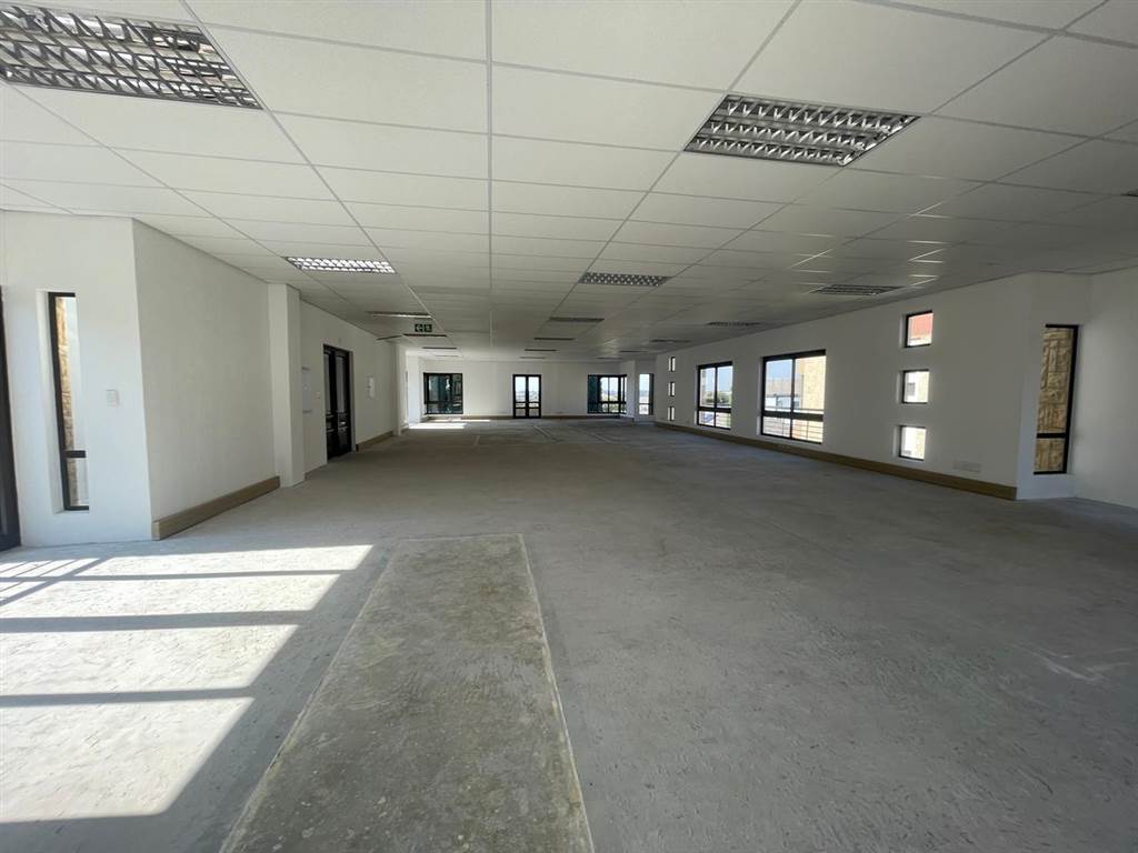 1200  m² Commercial space in Parkhaven photo number 13