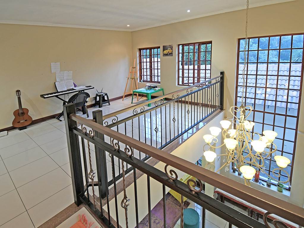 5 Bed House in Bryanston photo number 20