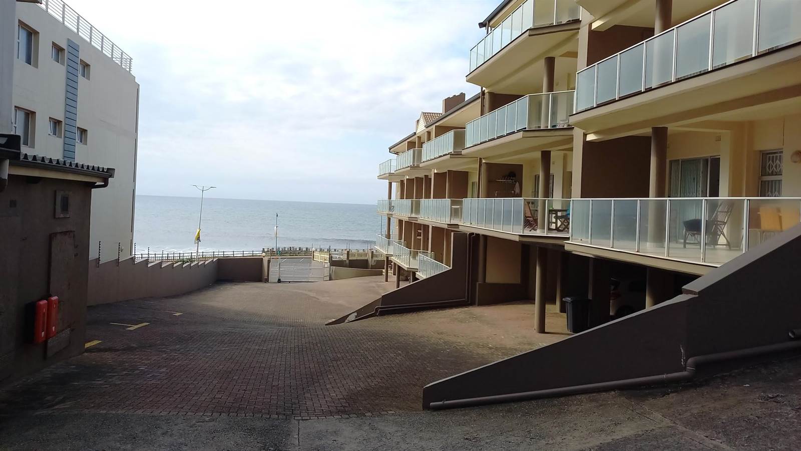 2 Bed Apartment in Margate photo number 16
