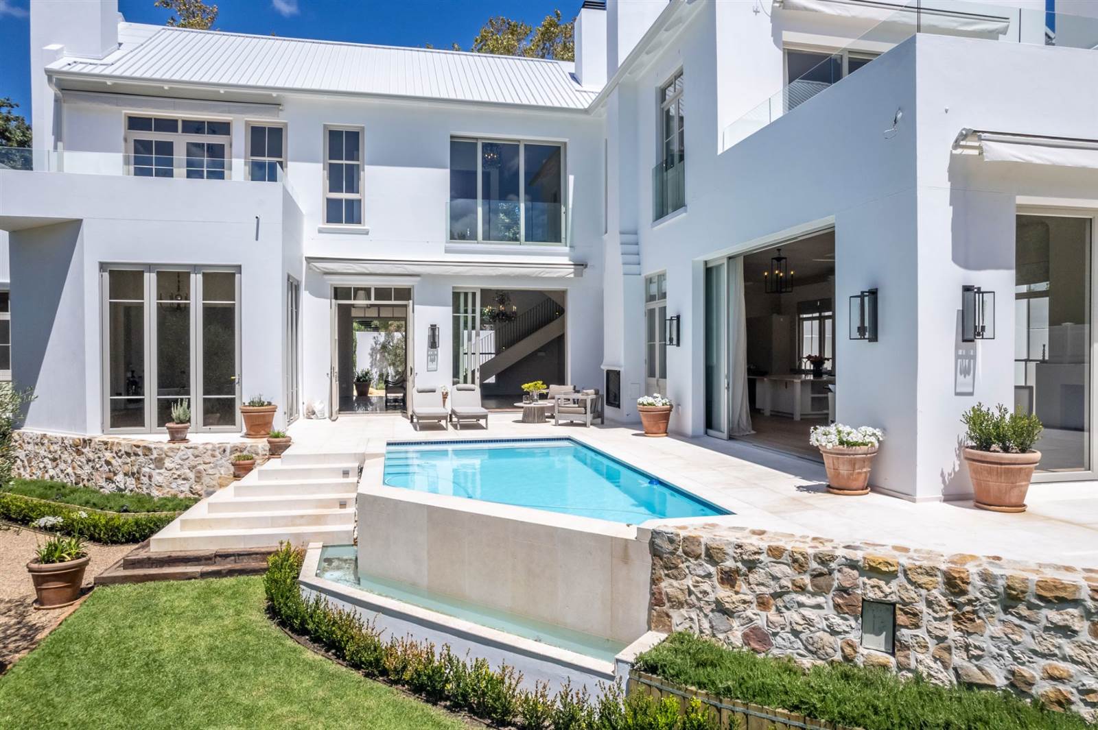 5 Bed House in Constantia Upper  photo number 5