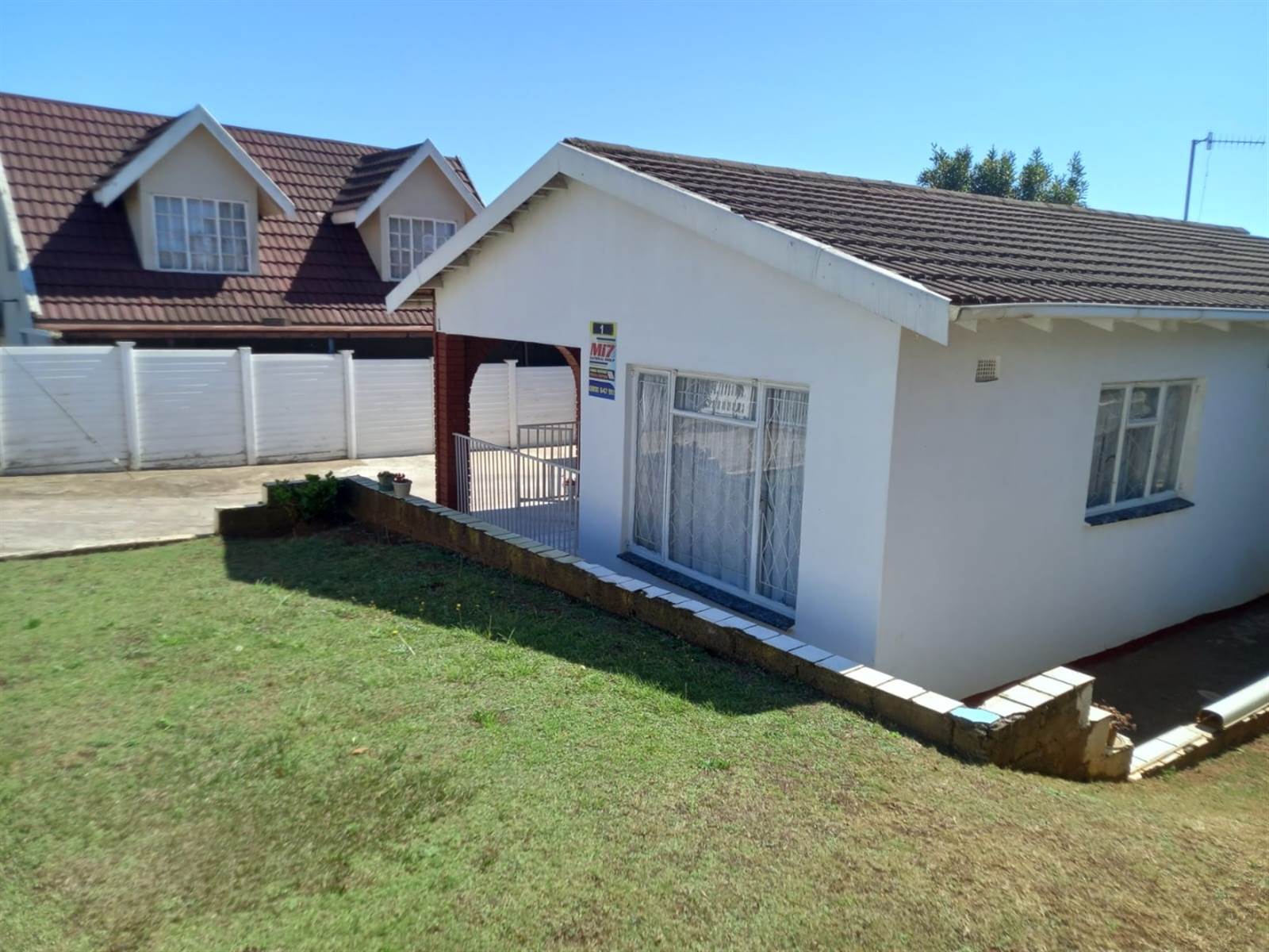 2 Bed House in Howick West photo number 1