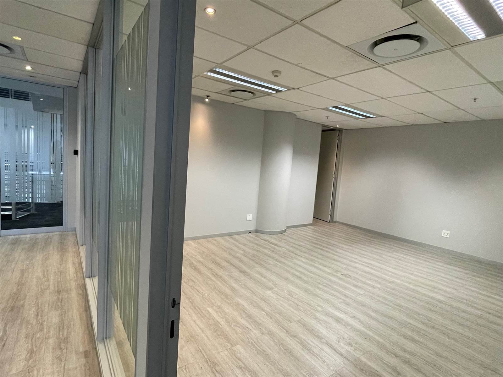 234  m² Commercial space in Sandhurst photo number 6