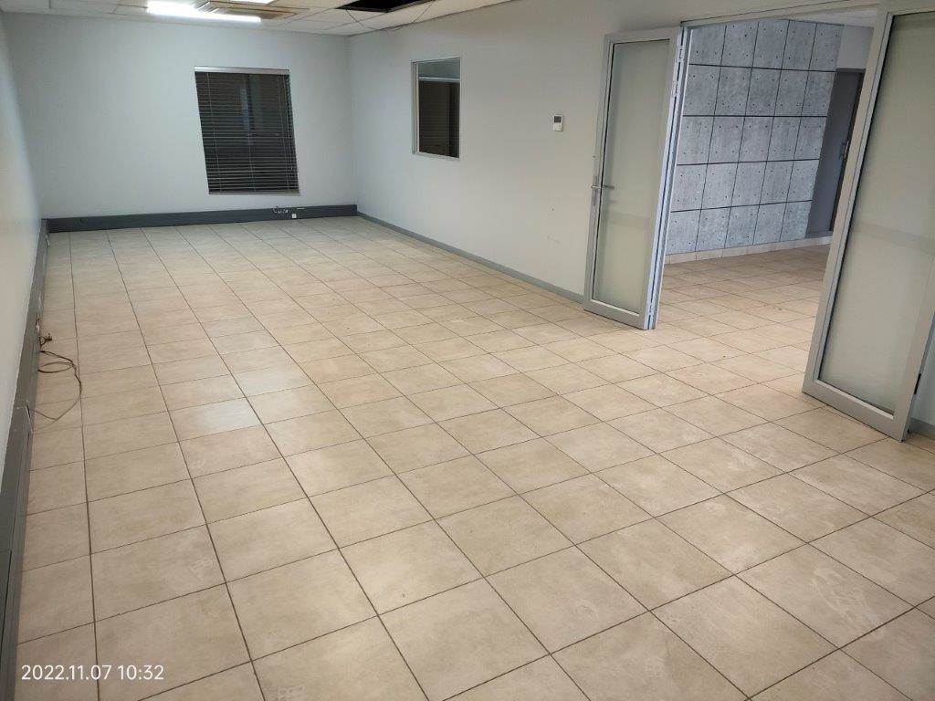 2286  m² Industrial space in Olifantsfontein photo number 5