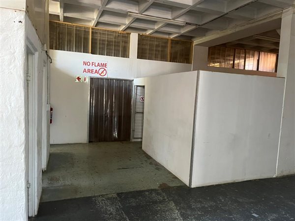 363  m² Office Space in Pinetown Central