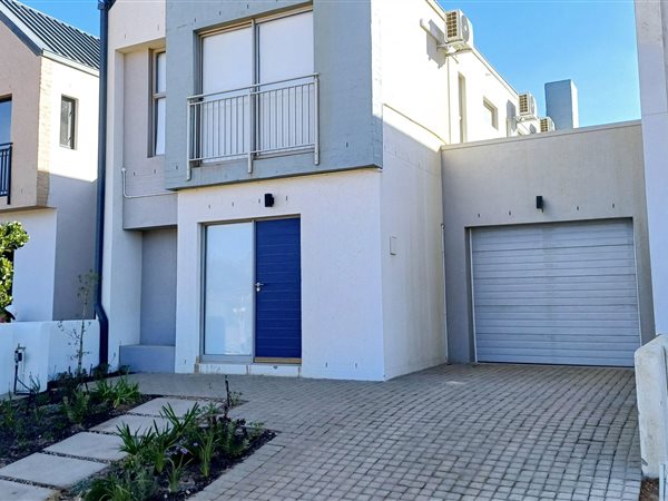 2 Bedroom Townhouse 2 Bedroom Townhouse