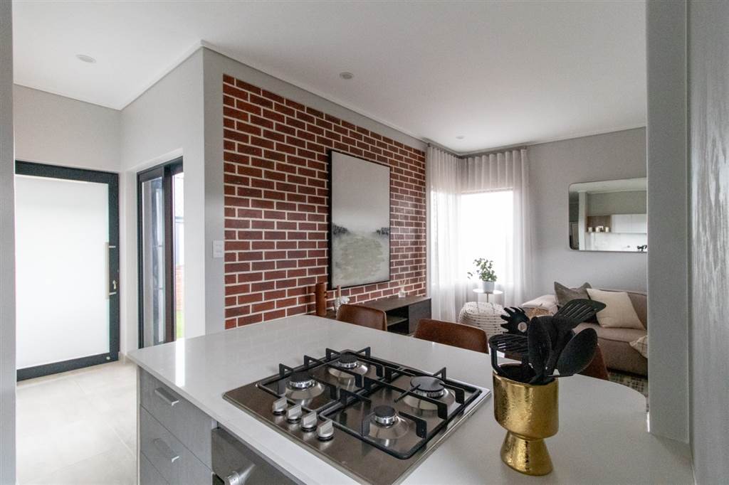 3 Bed House to rent in Douglasdale RR4202574 Private Property