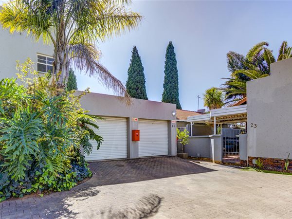 3 Bedroom Townhouse 3 Bedroom Townhouse
