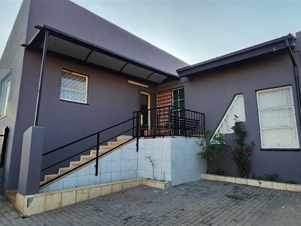 3 Bedroom House 3 Bedroom House