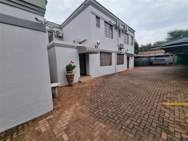 14 Bed House in Thabazimbi