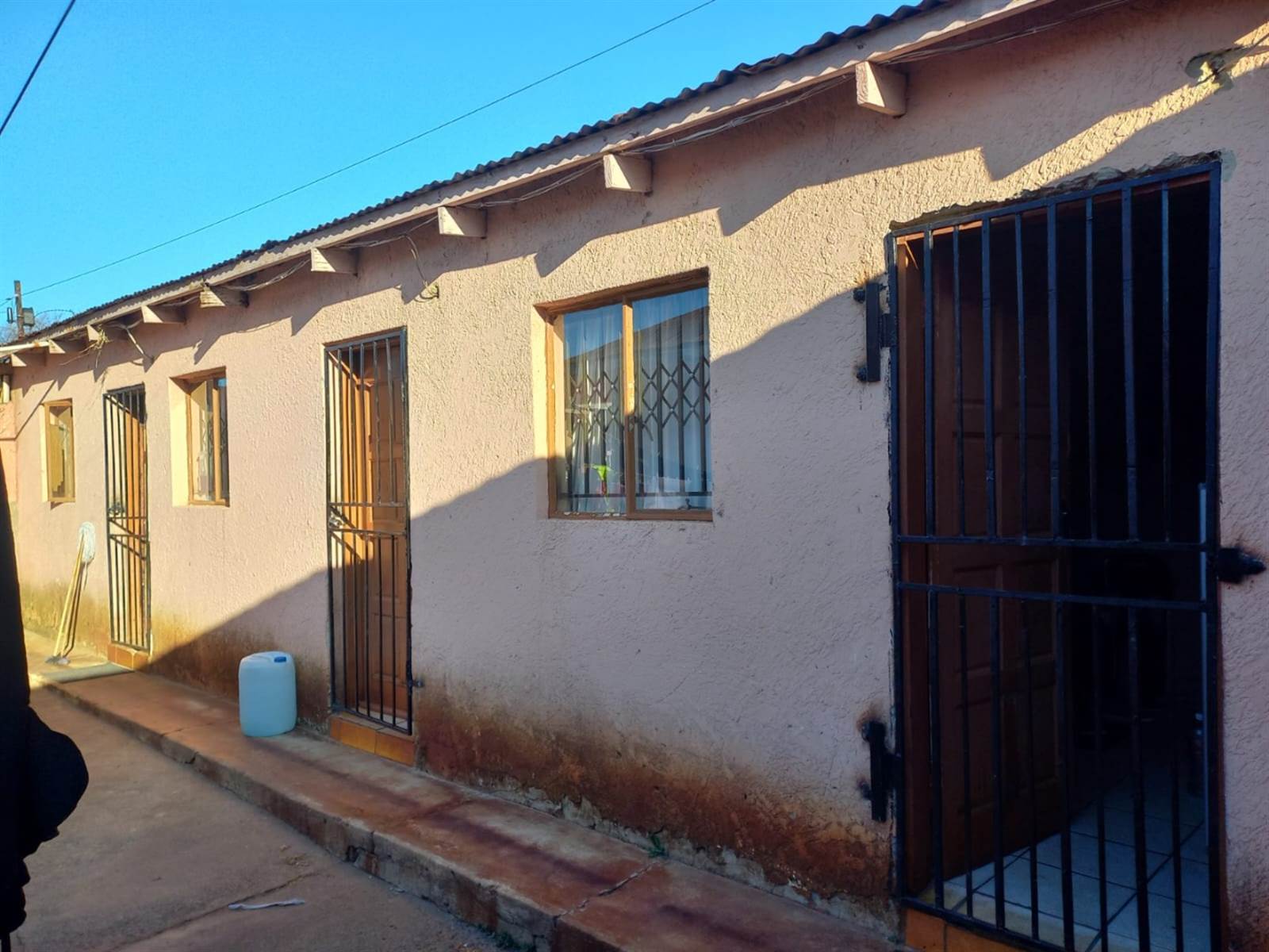 12 Bed House in Turffontein photo number 16