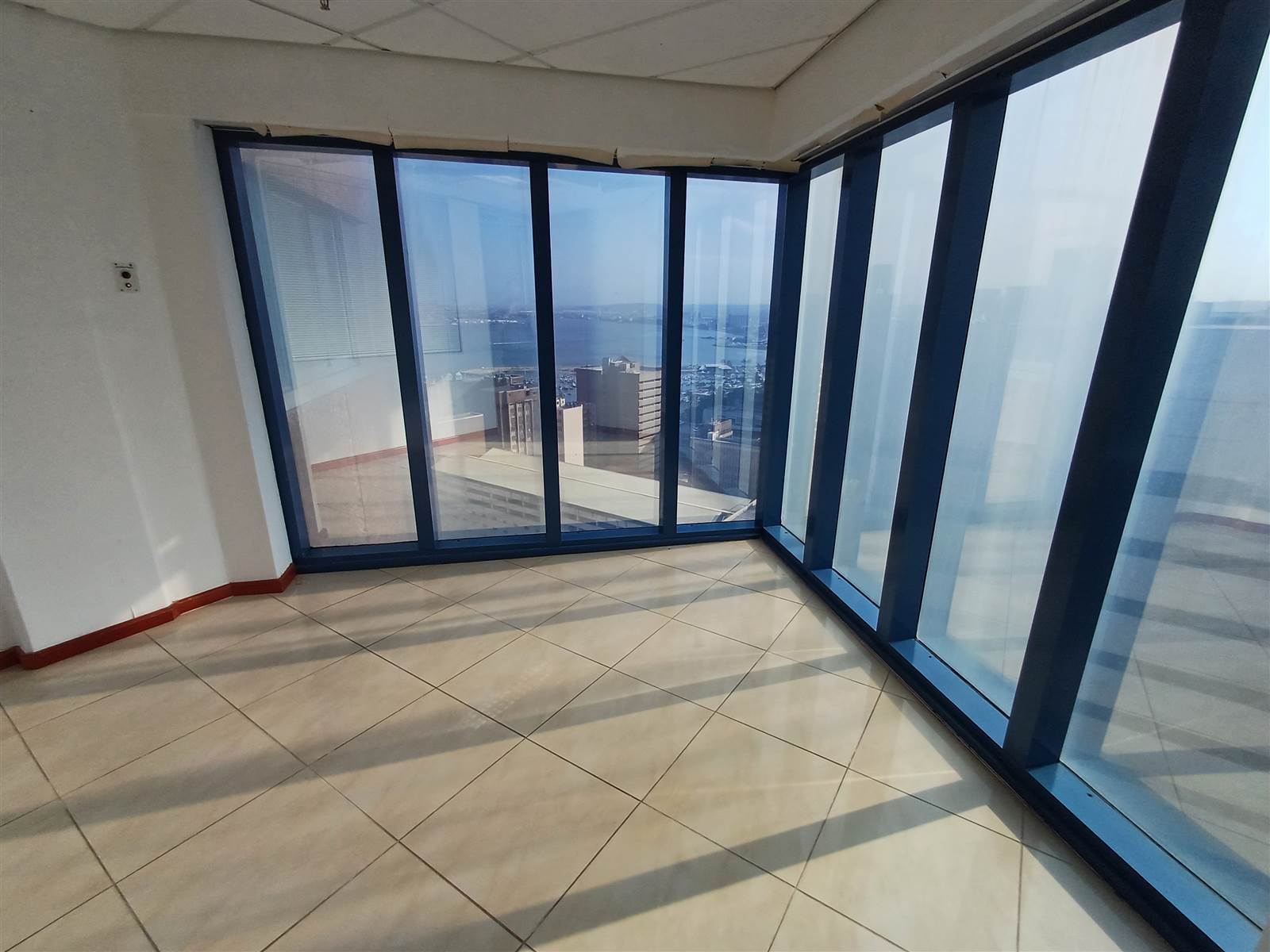 188.8  m² Commercial space in Durban CBD photo number 10
