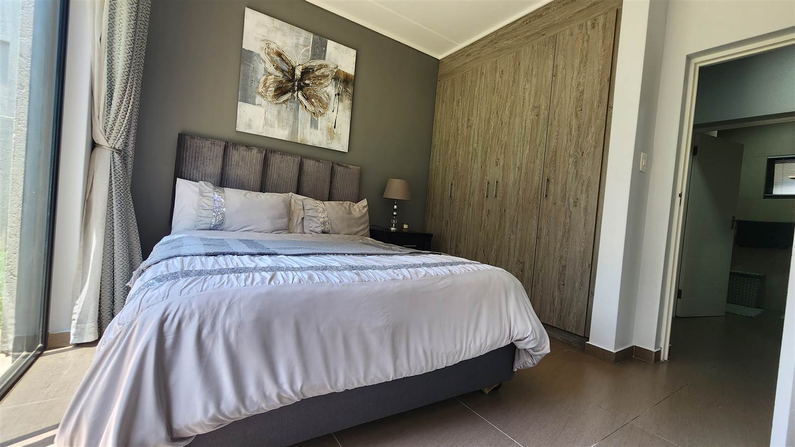 4 Bed Apartment in Kyalami photo number 18