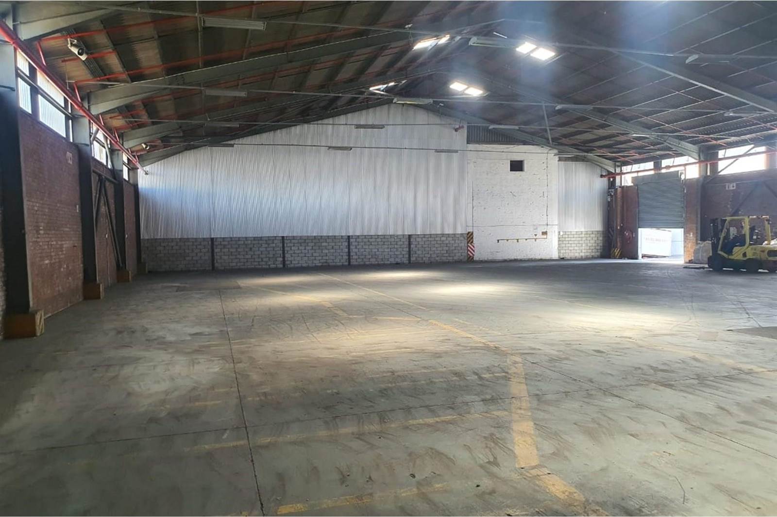 4021  m² Industrial space in Deal Party photo number 9