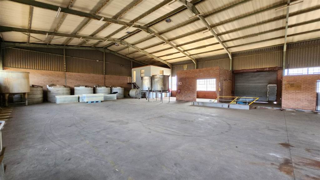 1700  m² Industrial space in Pretoria West photo number 16