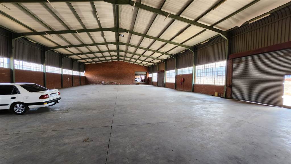 1700  m² Industrial space in Pretoria West photo number 5