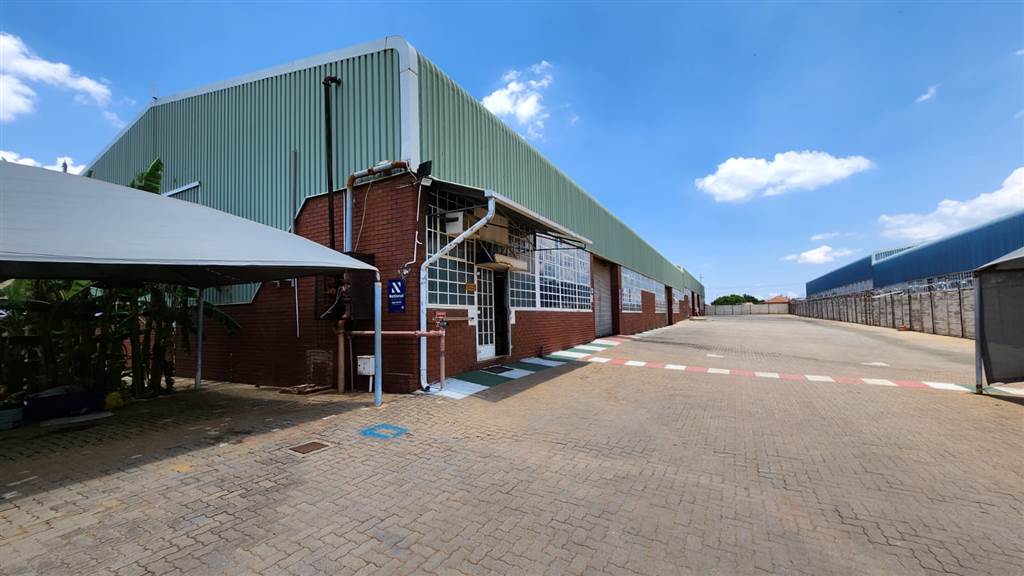 1700  m² Industrial space in Pretoria West photo number 1
