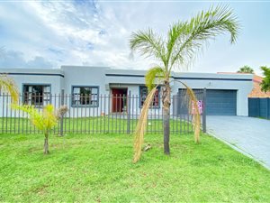 4 Bed House in Theresa Park