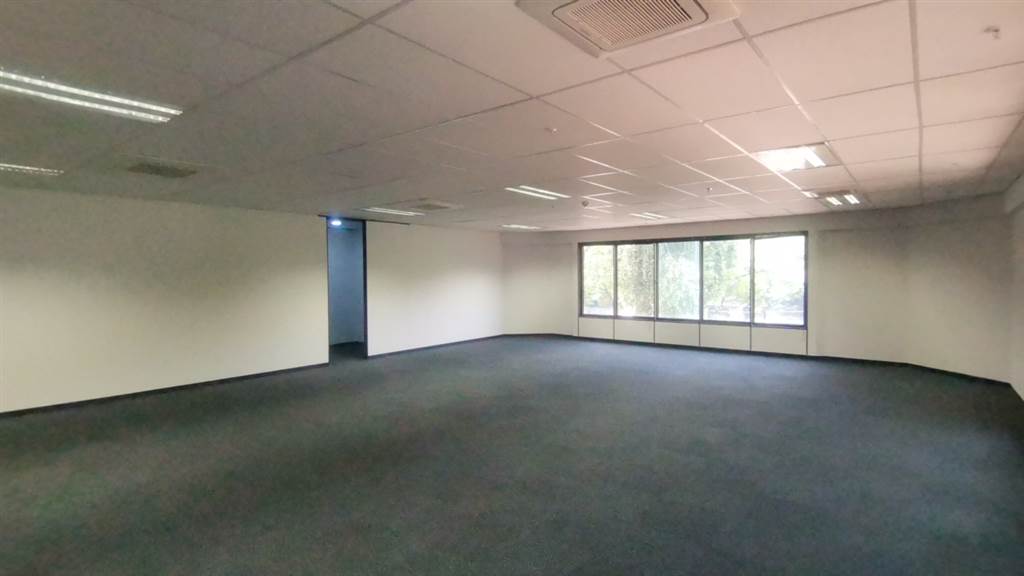 336  m² Commercial space in Parktown photo number 15