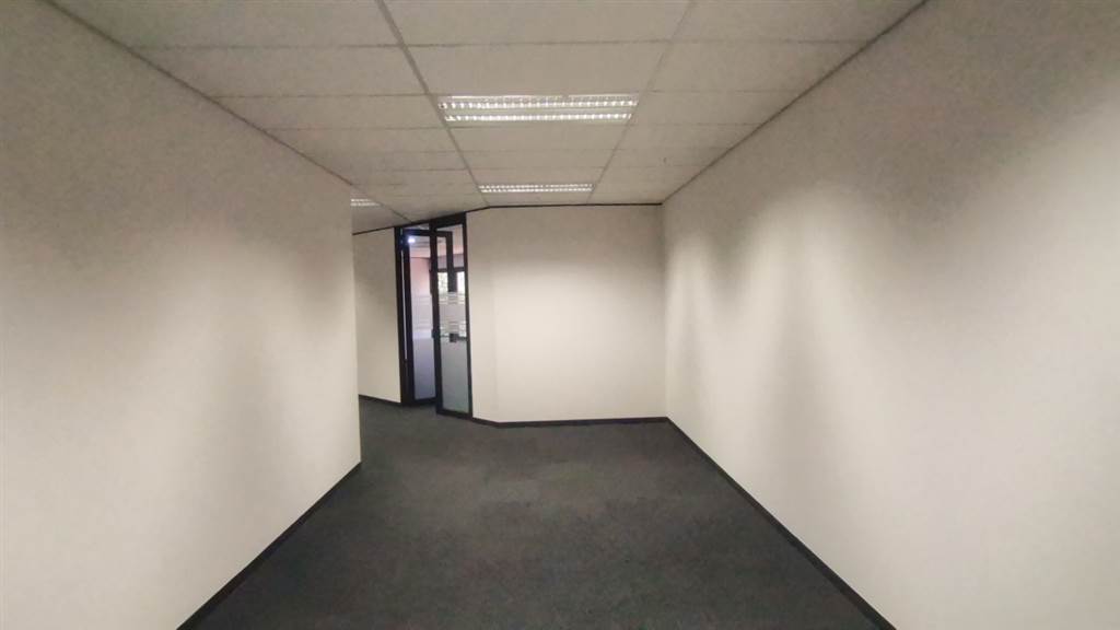 336  m² Commercial space in Parktown photo number 5