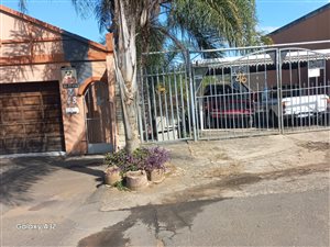 3 Bed House in Longcroft