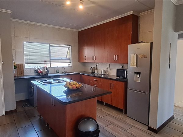 2 Bed House in Sunninghill