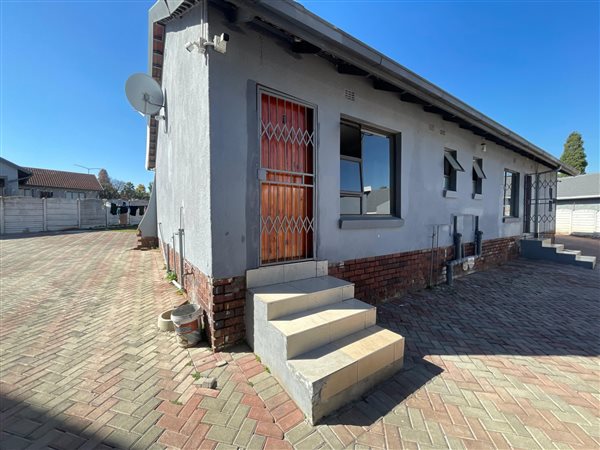 1 Bedroom Garden Cottage 1 Bedroom Garden Cottage