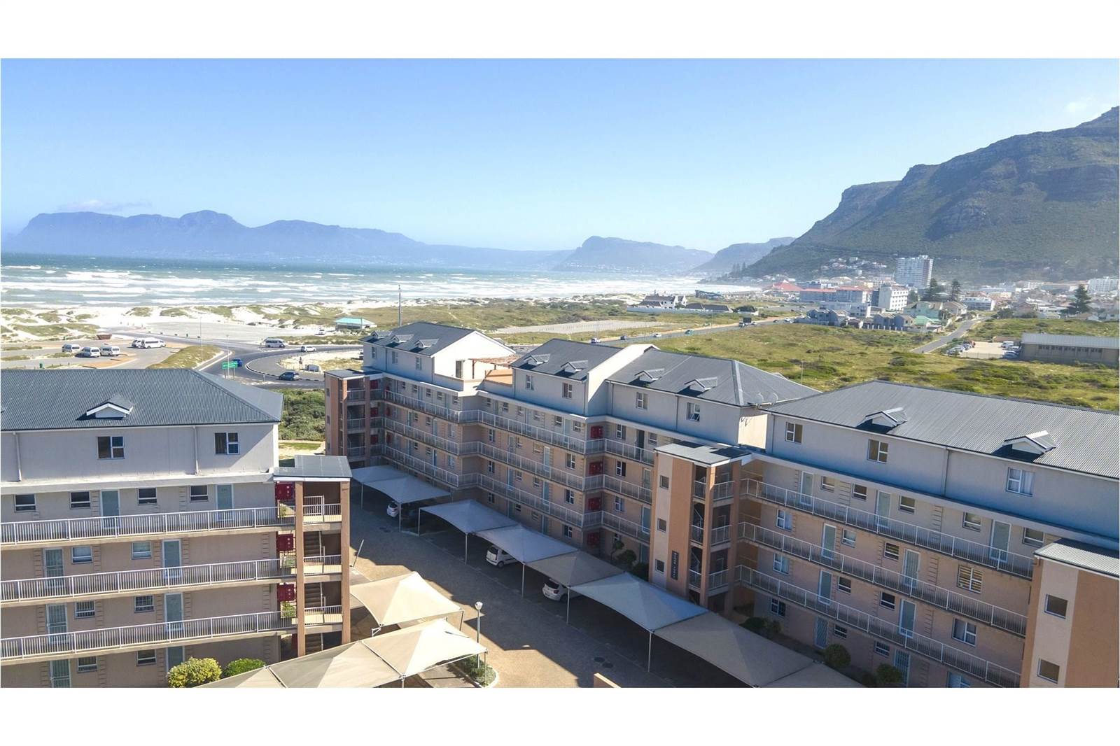 1 Bed Apartment in Muizenberg photo number 22