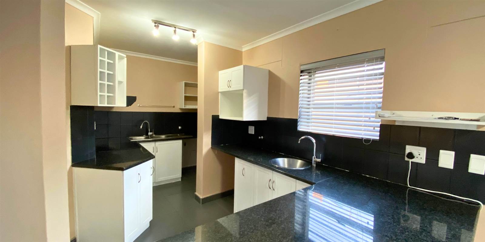 3 Bed House in Brackenfell Central photo number 8