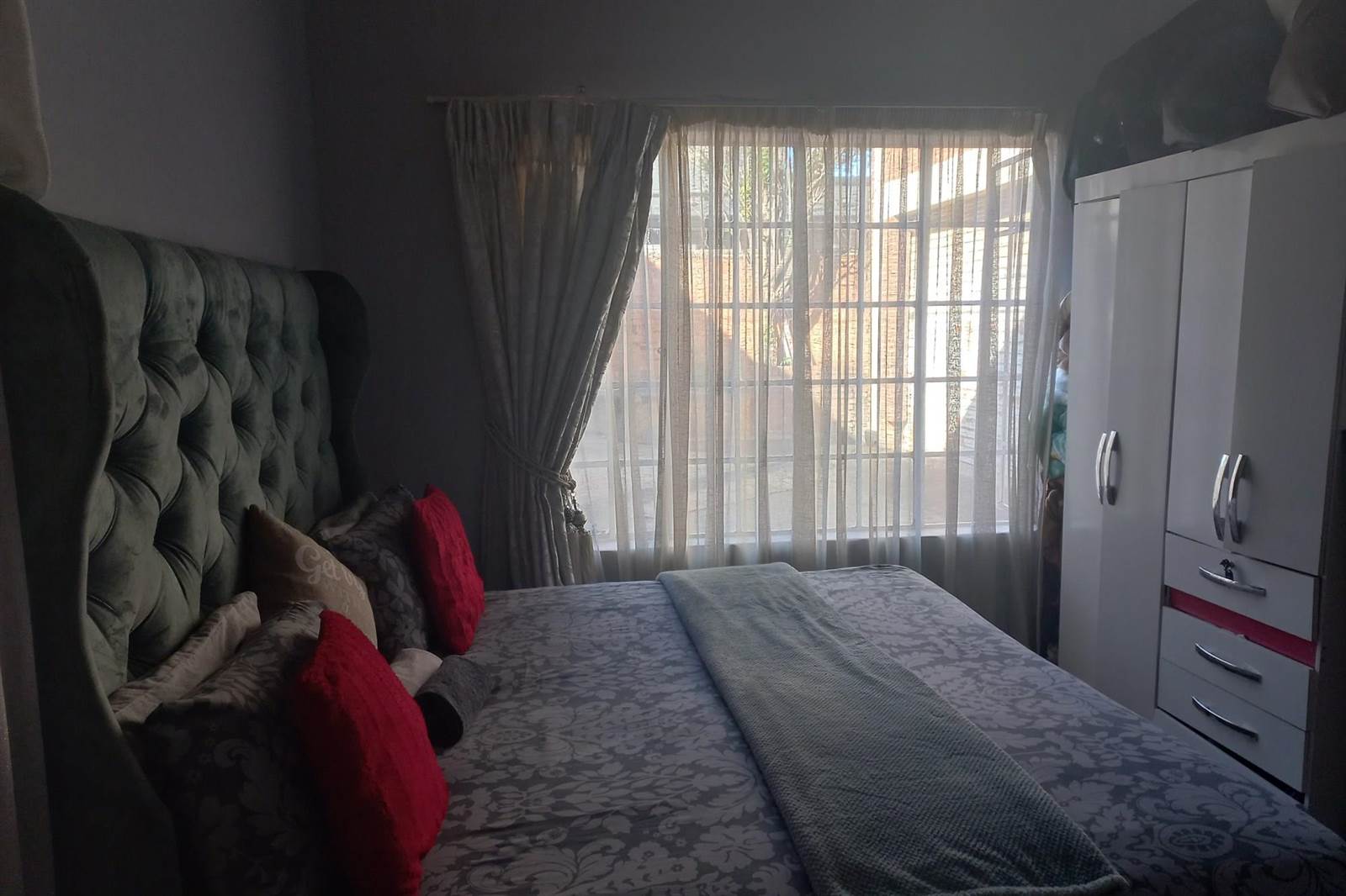 1 Bed Apartment in Pietermaritzburg Central photo number 30