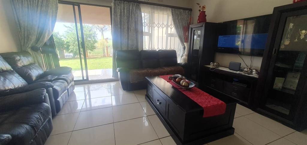4 Bed House in Nyala Park photo number 9