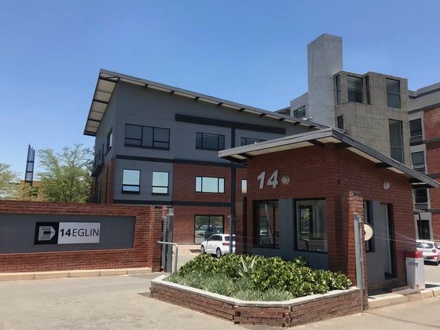200  m² Office Space in Sunninghill photo number 2