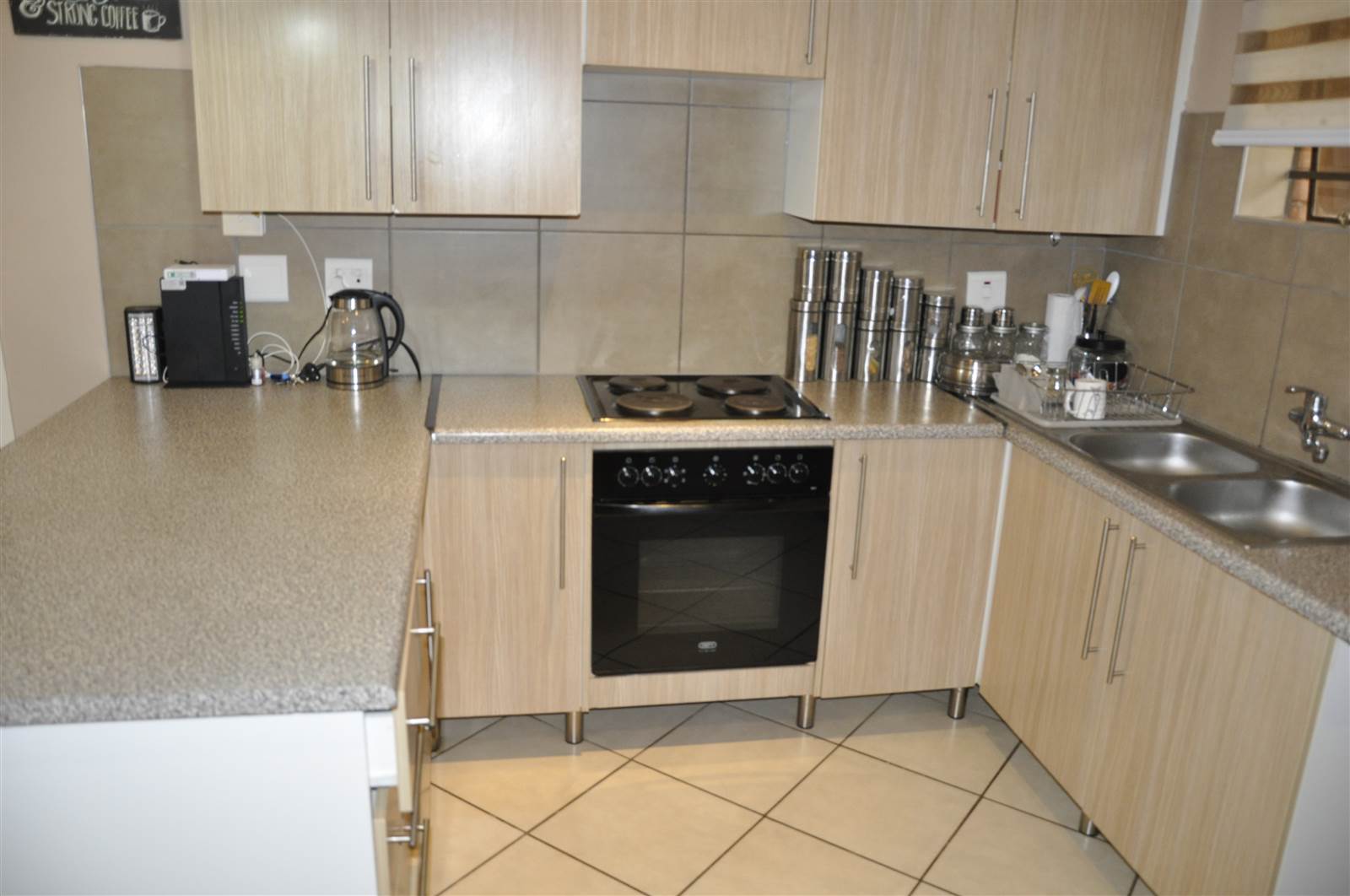 3 Bed Apartment in Sagewood photo number 5