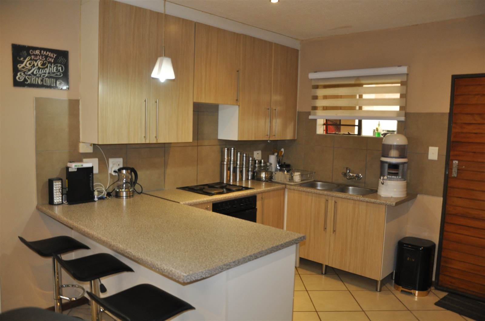 3 Bed Apartment in Sagewood photo number 4